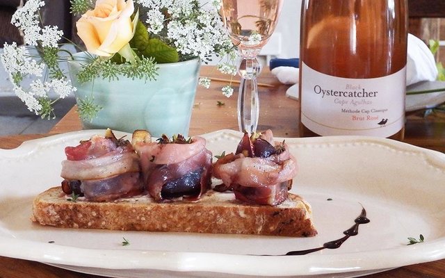 Spoil your love one at Black Oystercatcher Wines